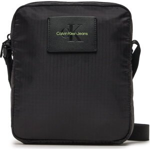 Brašna Calvin Klein Jeans Sport Essentials Reporter18 L K50K511791 Black/Sharp Green 0GX